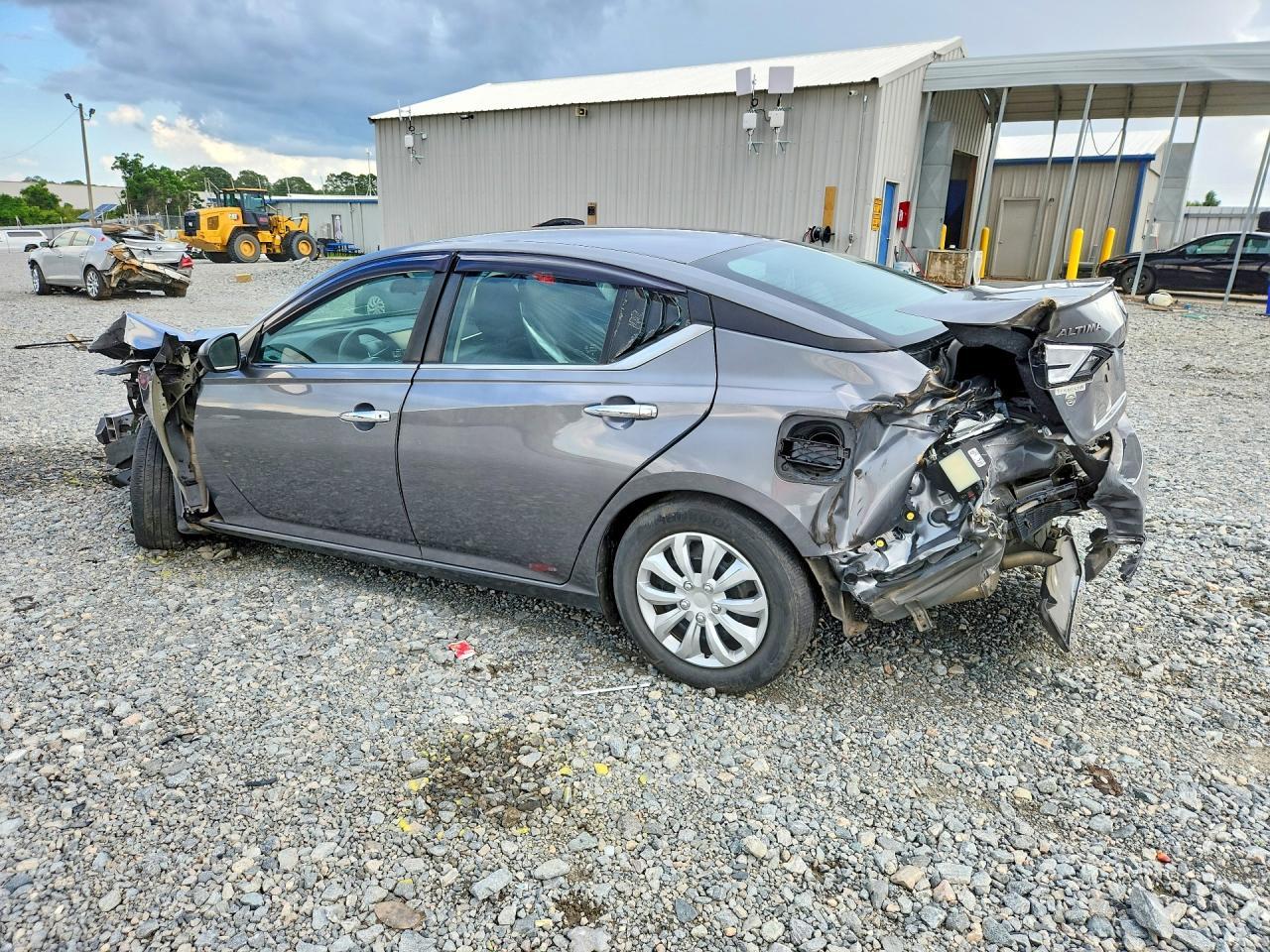 2024 Nissan Altima S - Фото 2