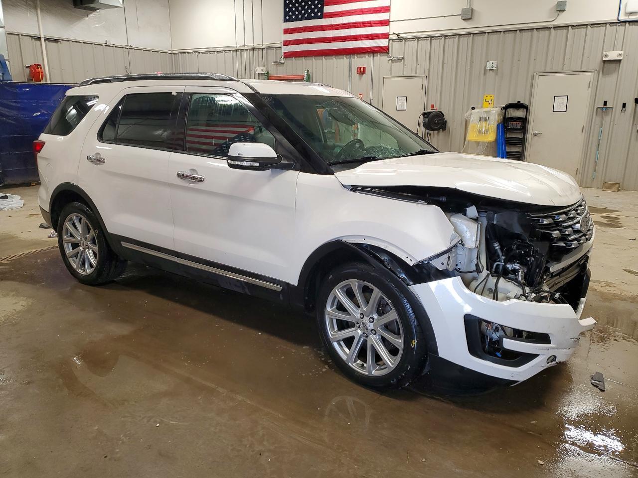 2017 Ford Explorer Limited - Фото 4