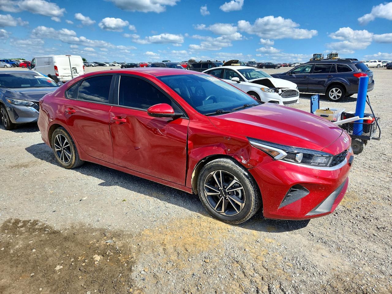 2024 Kia Forte Lxs - Image 4