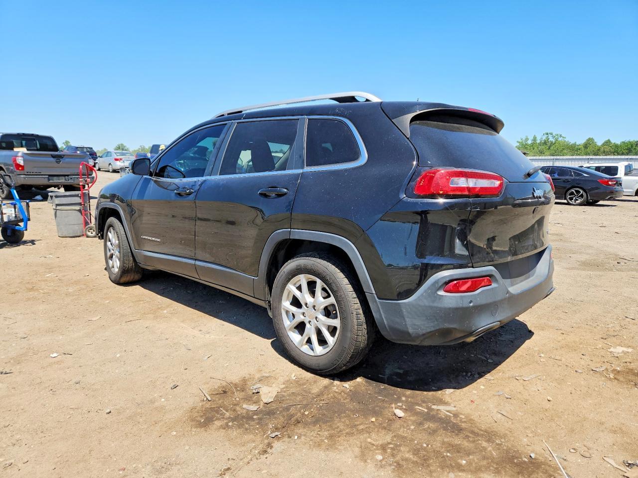 2017 Jeep Cherokee Latitude - Фото 2