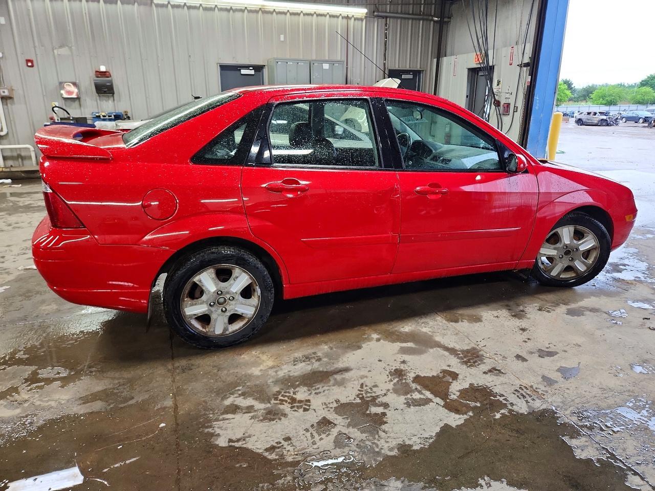 2007 Ford Focus St - Image 3
