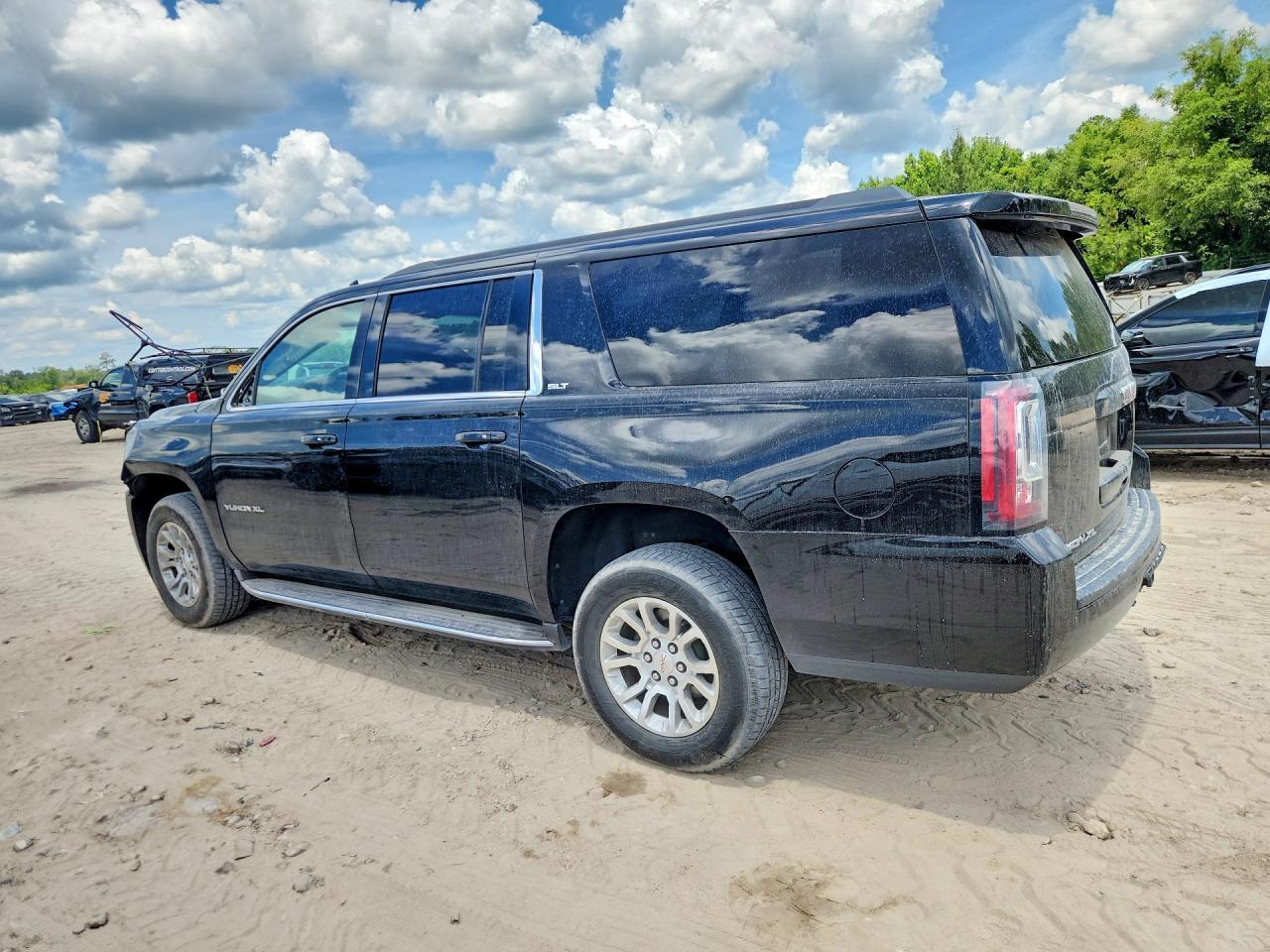 2018 GMC Yukon Xl C1500 Slt - Фото 2