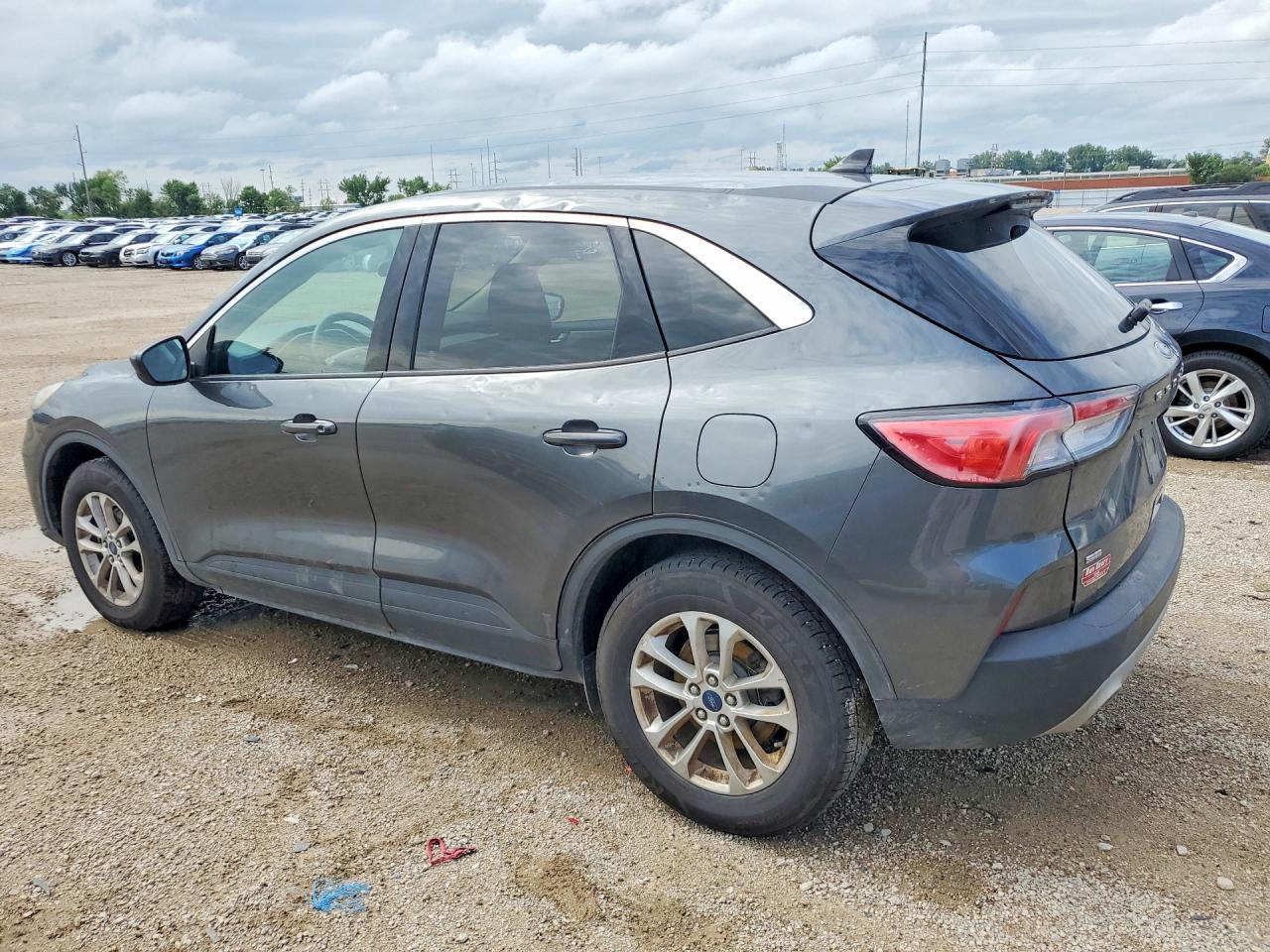 2020 Ford Escape Se - Фото 2