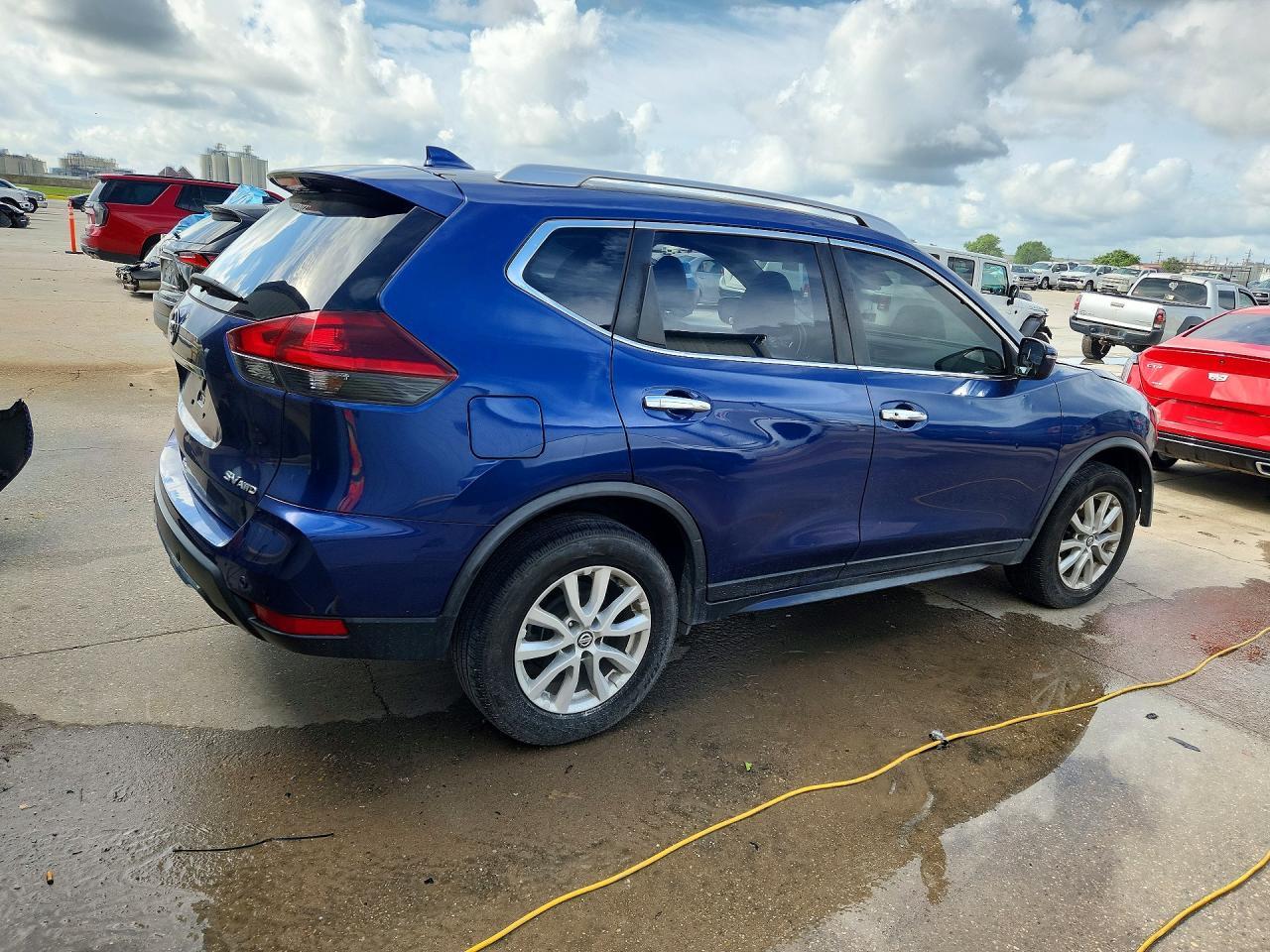 2020 Nissan Rogue Sv - Фото 3