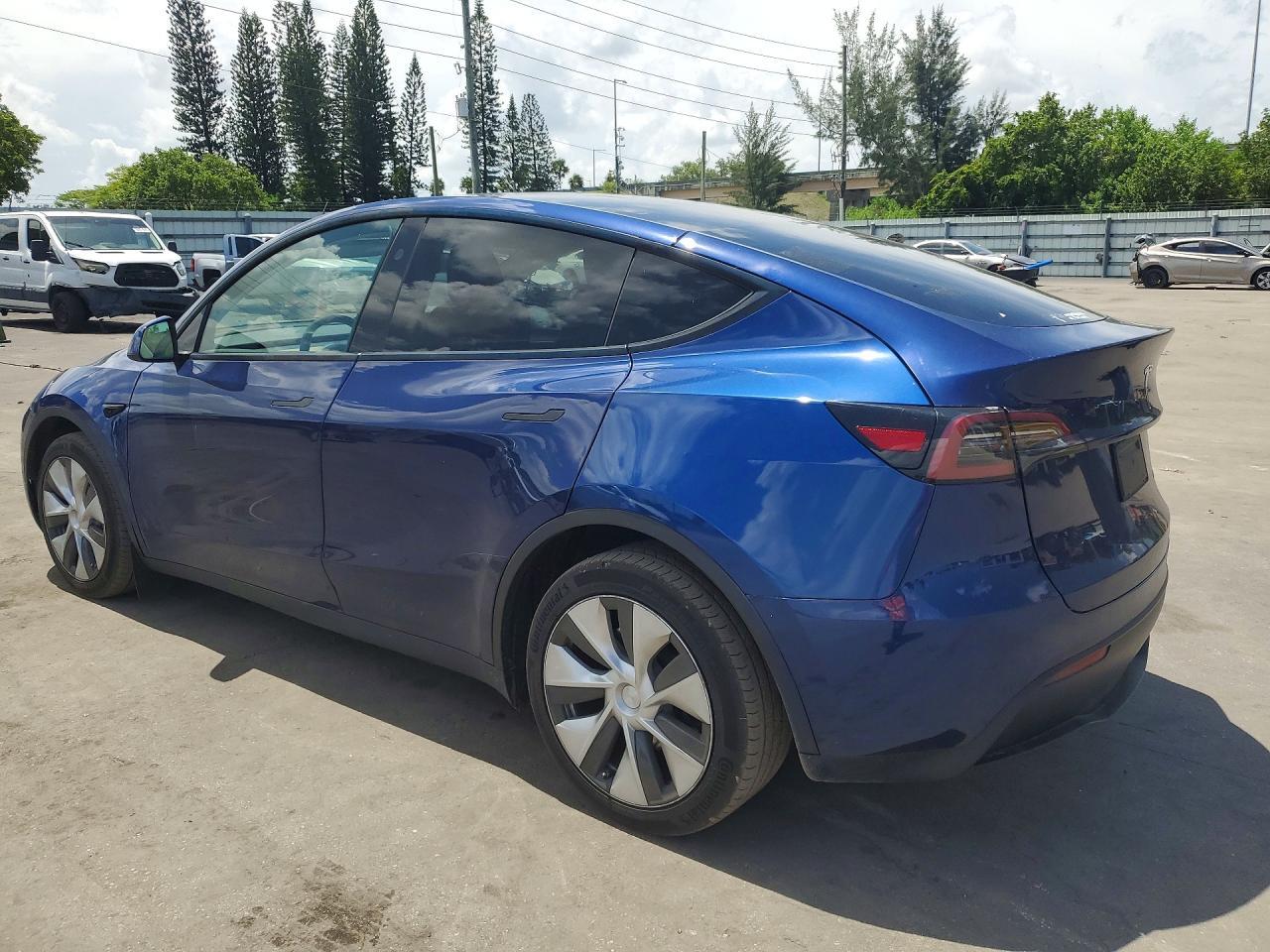 2023 Tesla Model Y - Фото 2
