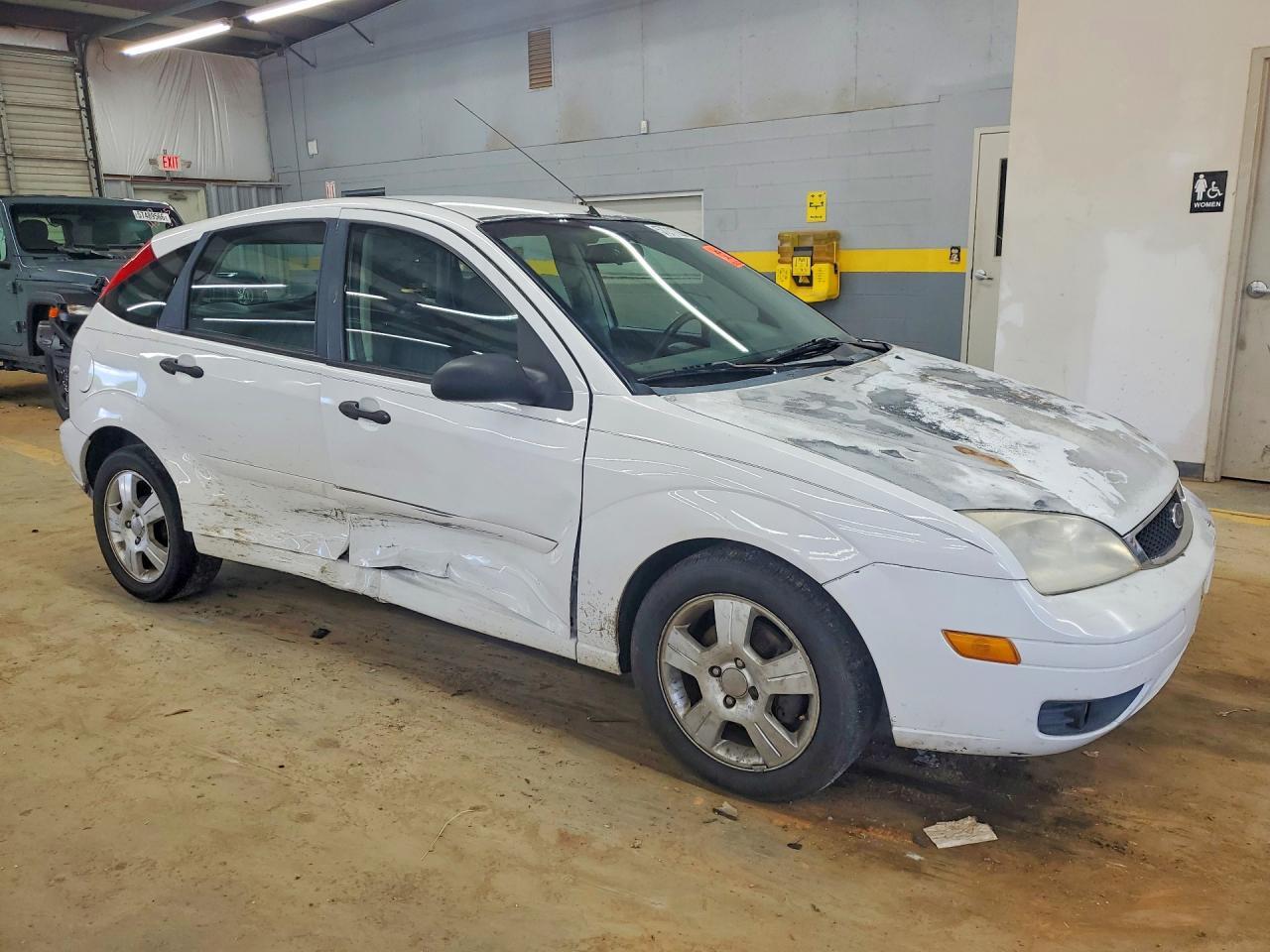 2005 Ford Focus Zx5 - Фото 4