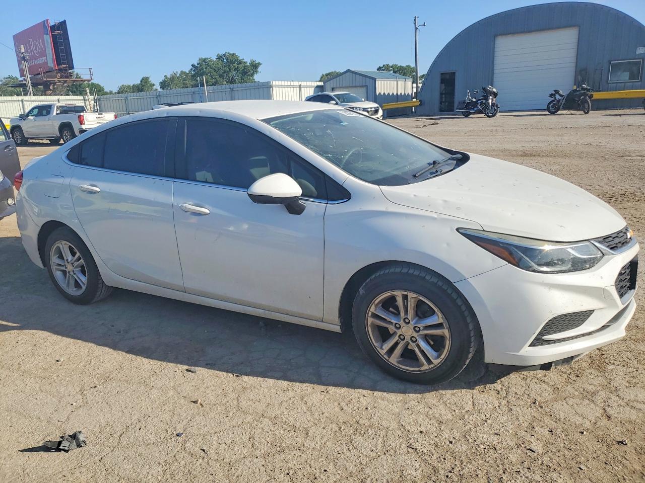 2017 Chevrolet Cruze Lt - Фото 4