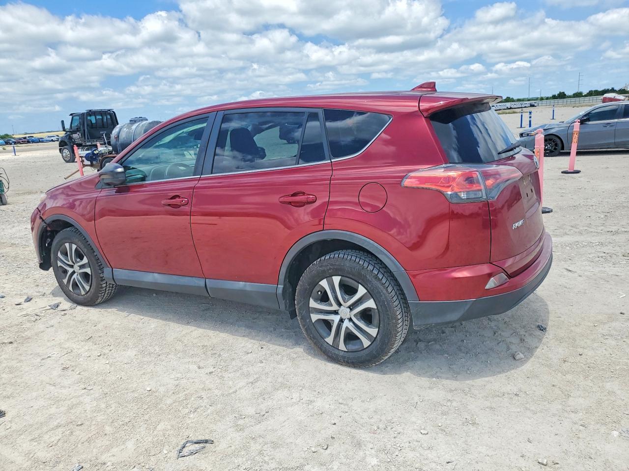2018 Toyota Rav4 Le - Фото 2