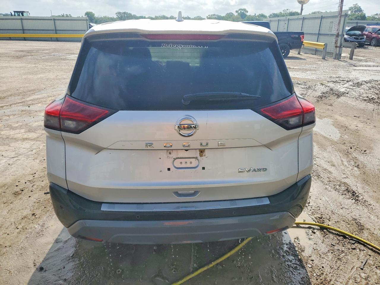 2021 Nissan Rogue Sv - Image 6