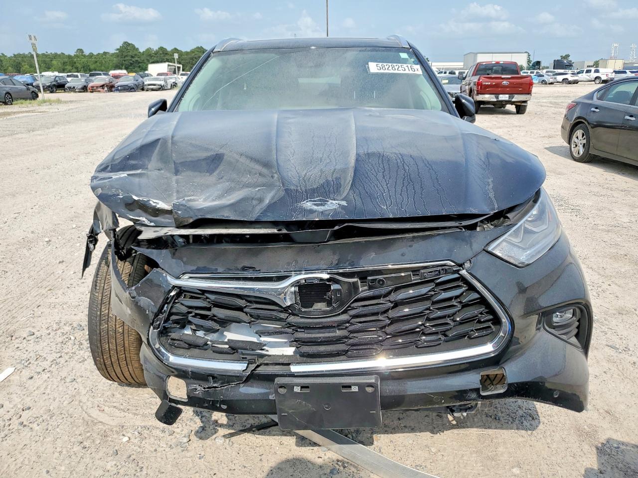 2026 Toyota Highlander Limited - Image 5