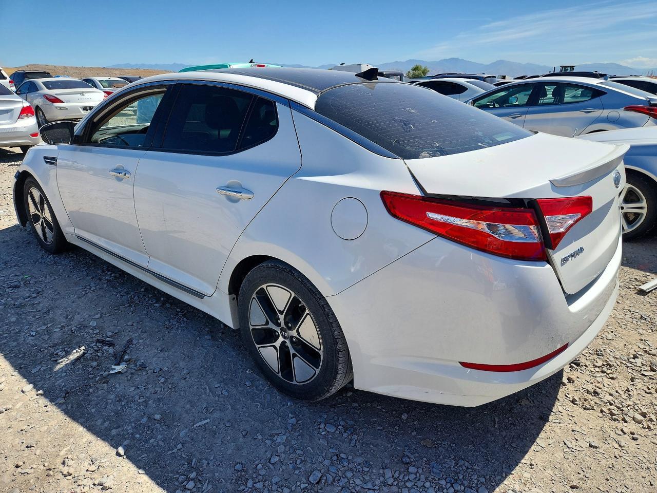 2012 Kia Optima Hybrid - Image 2