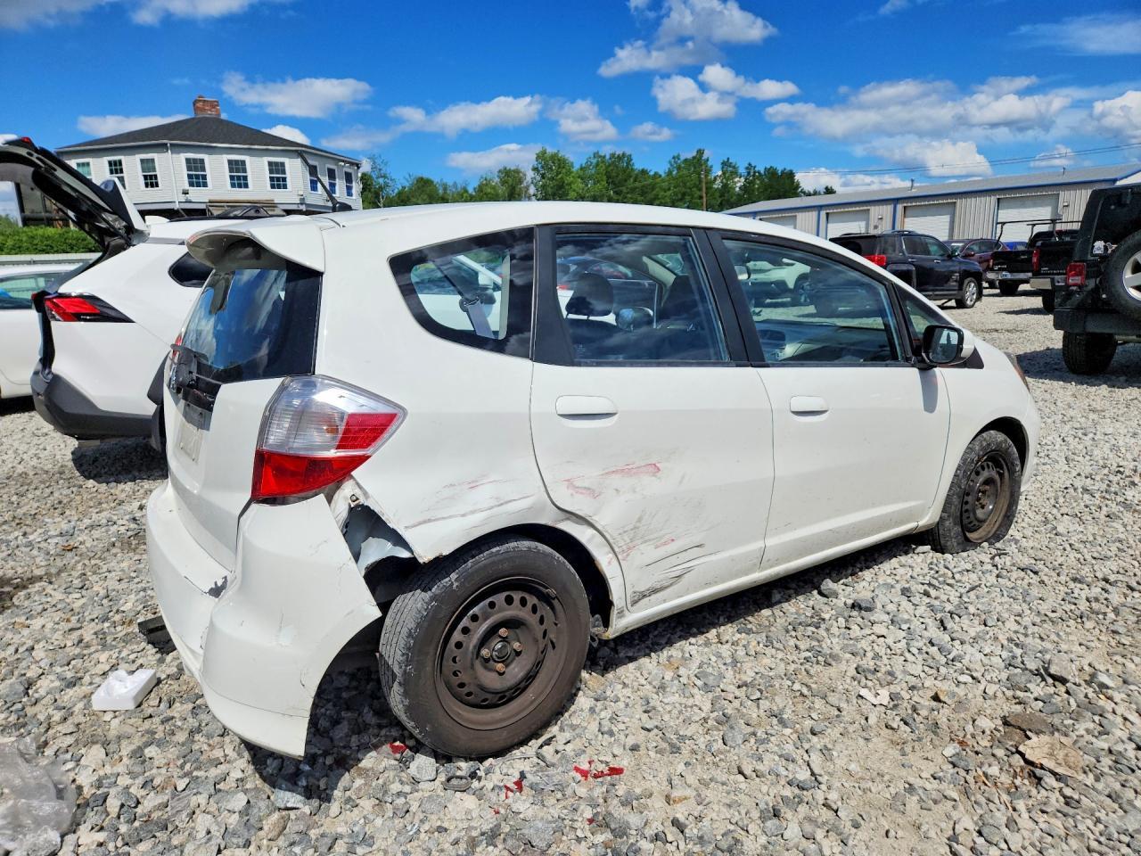 2013 Honda Fit - Фото 3