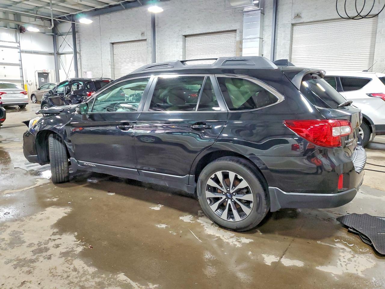 2016 Subaru Outback 3.6R Limited - Image 2