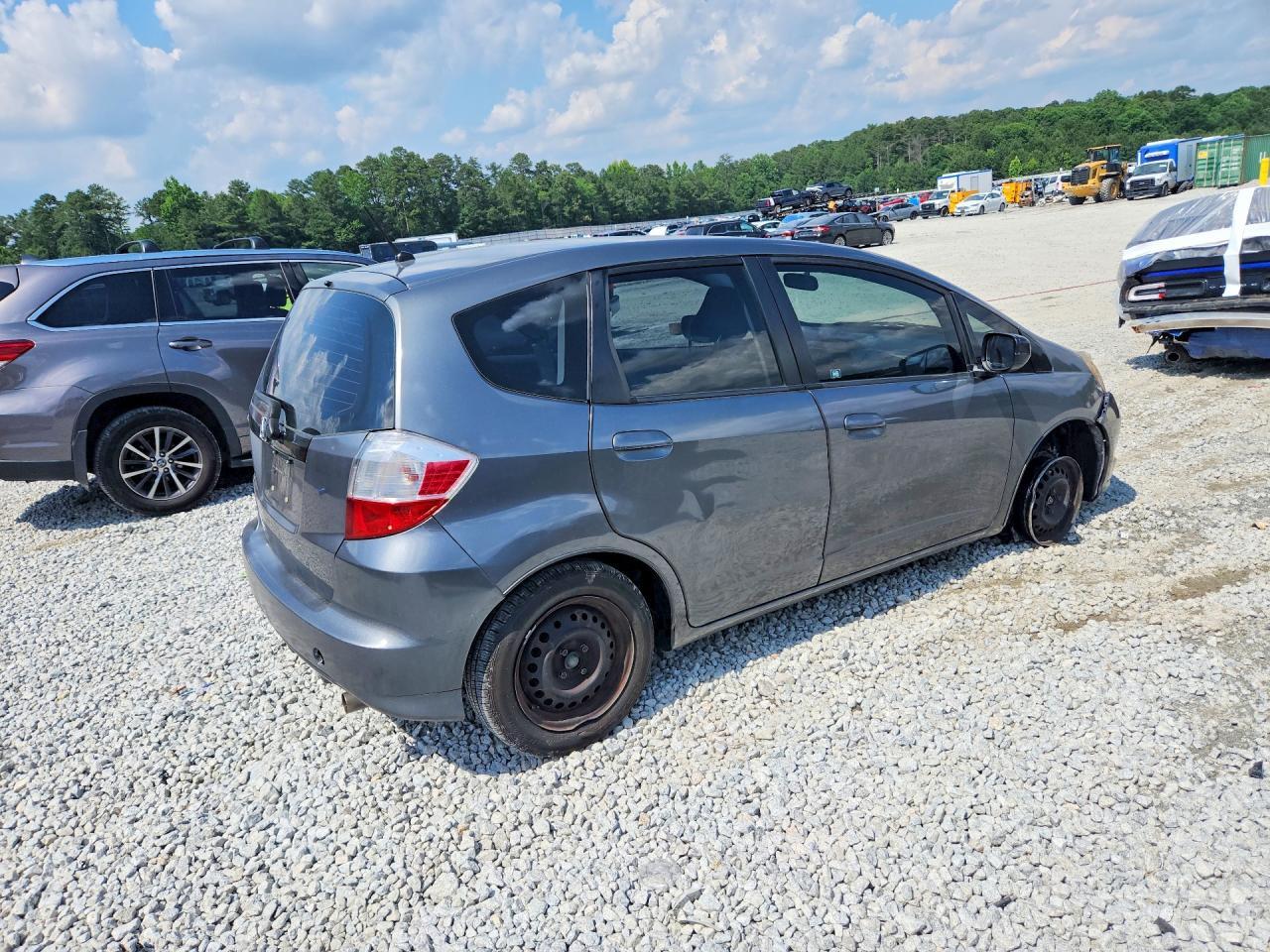 2011 Honda Fit - Image 3