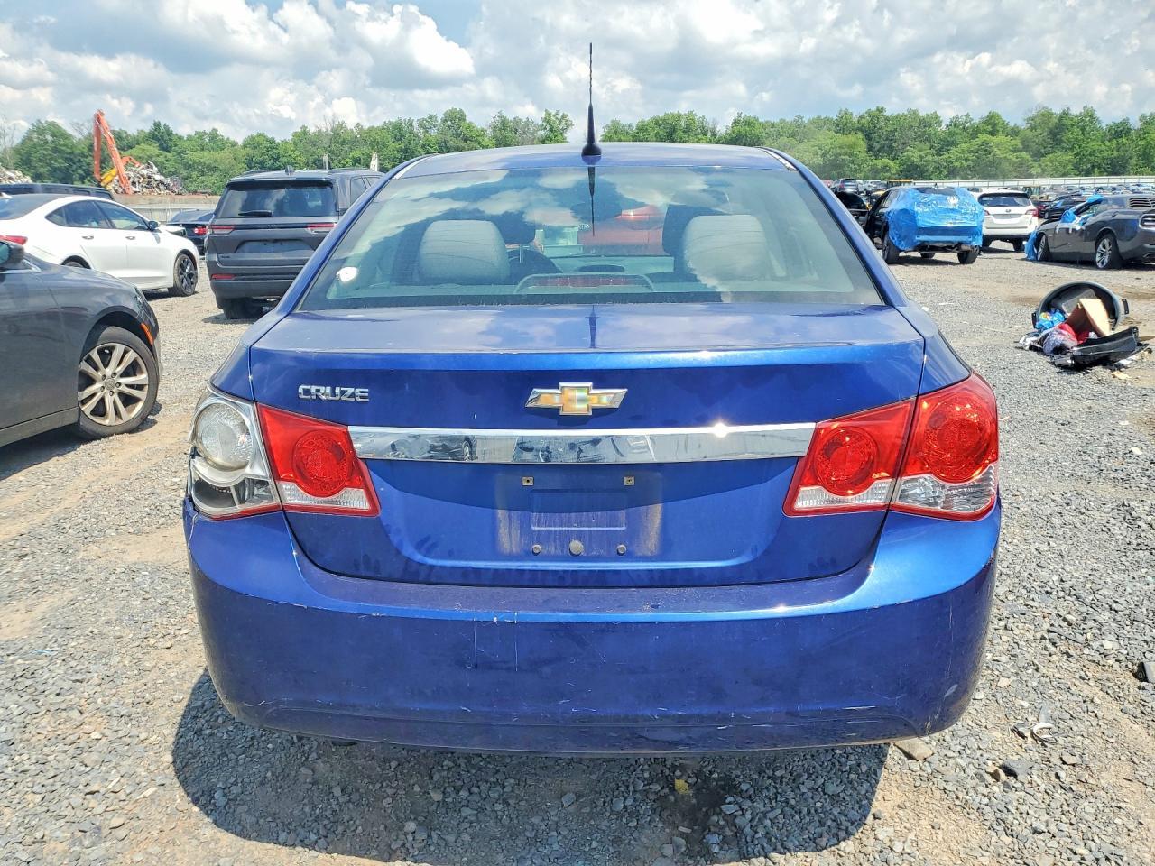2012 Chevrolet Cruze Ls - Фото 6