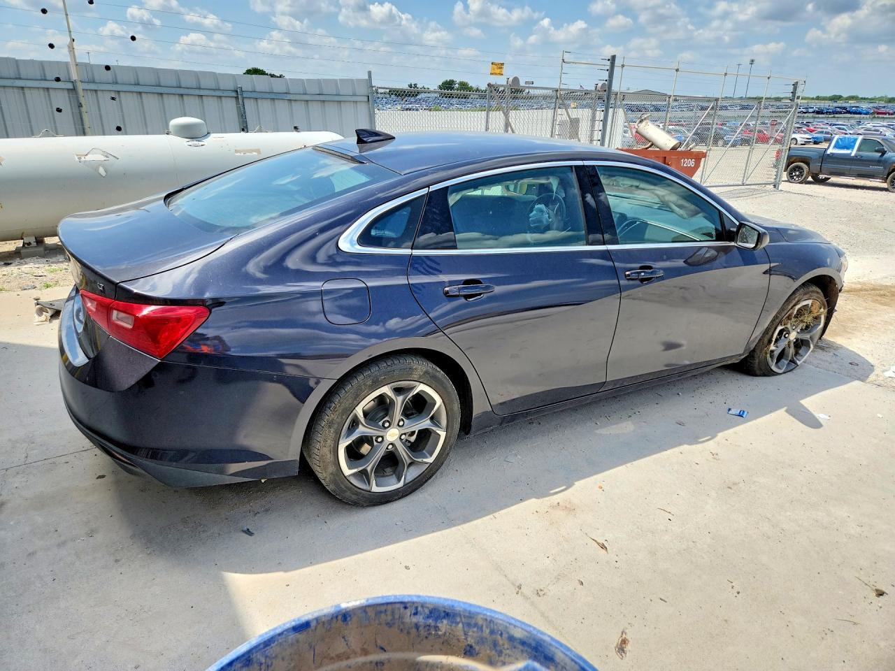 2023 Chevrolet Malibu Lt - Фото 3