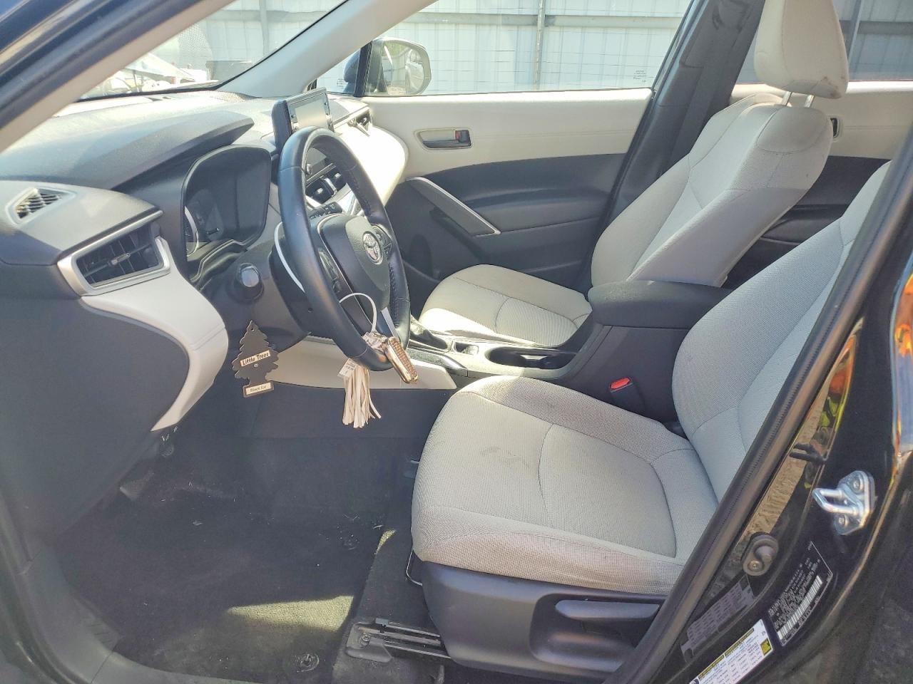 2022 Toyota Corolla Cross Le - Фото 7