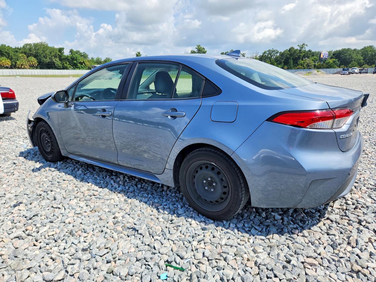 2020 Toyota Corolla Le - Image 2