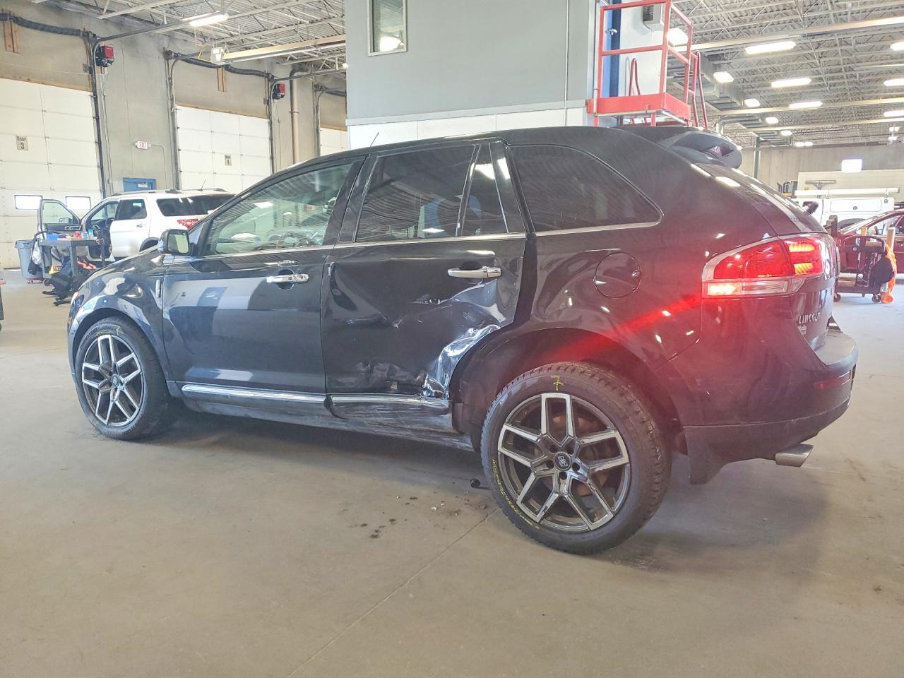 2013 Lincoln Mkx - Image 2