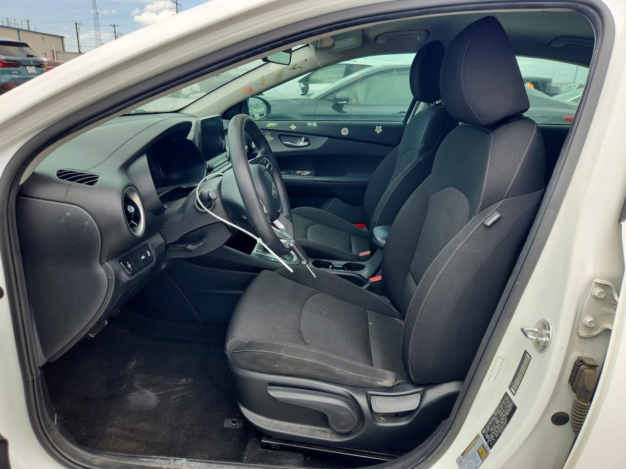 2021 Kia Forte Lxs - Image 7