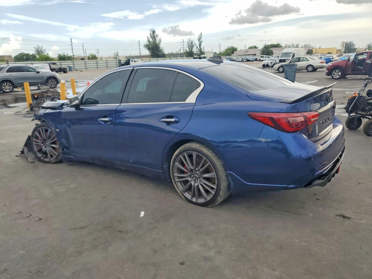 2018 Infiniti Q50 Red Sport 400 - Фото 2