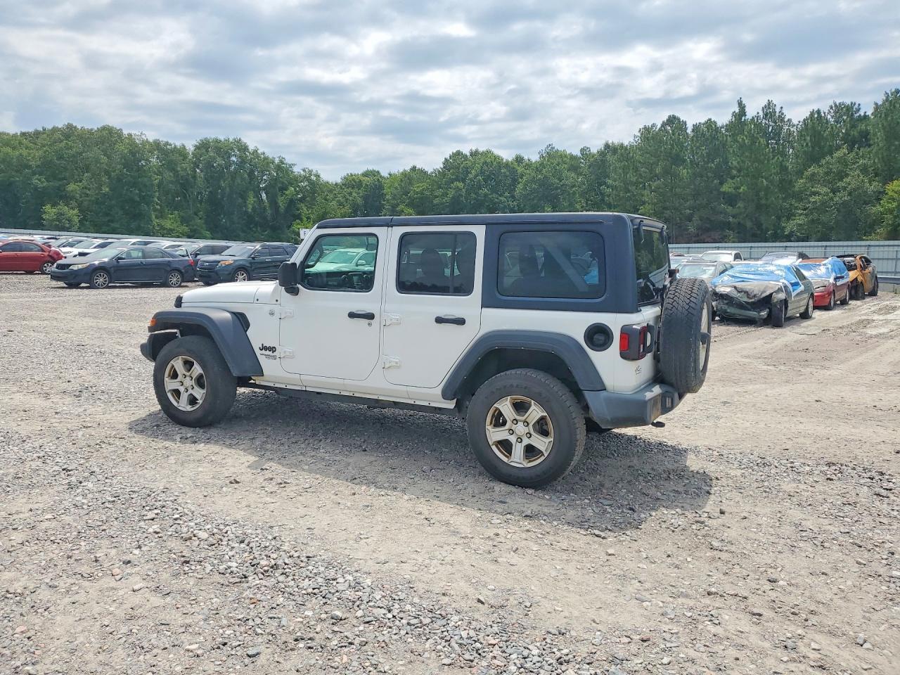 2021 Jeep Wrangler Unlimited Sport - Фото 2