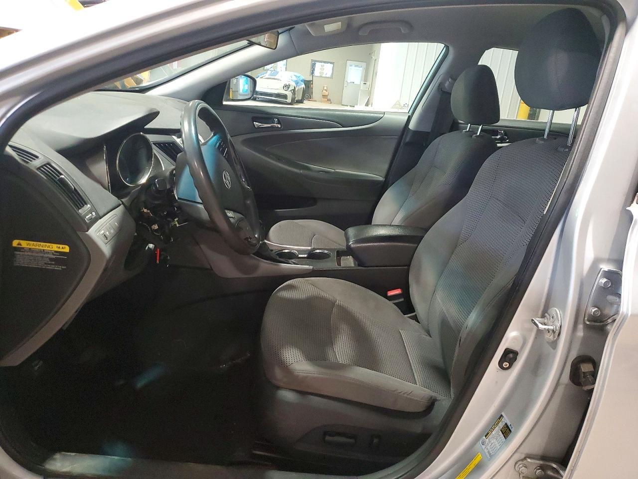 2011 Hyundai Sonata Gls - Image 7