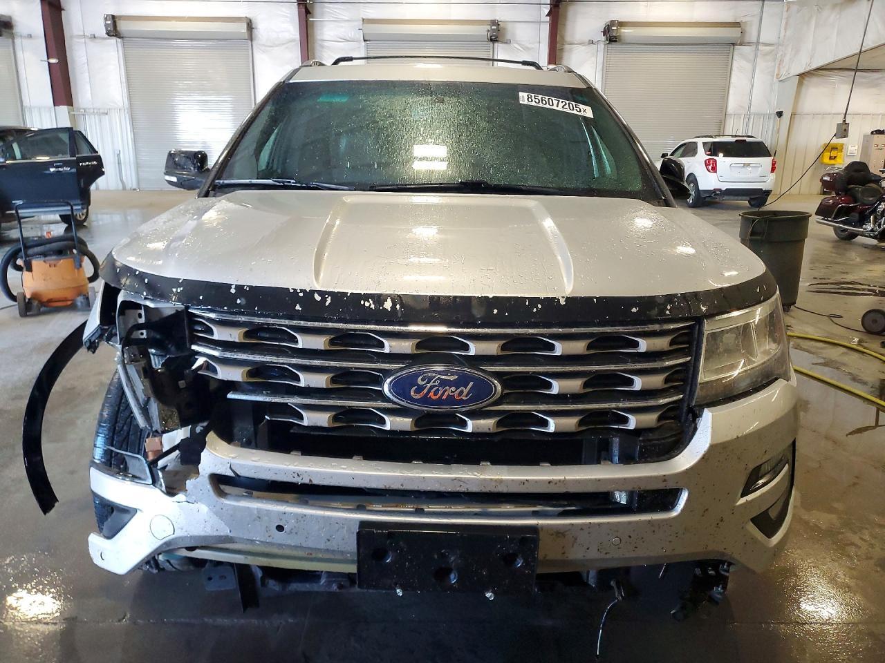 2017 Ford Explorer Xlt - Фото 5