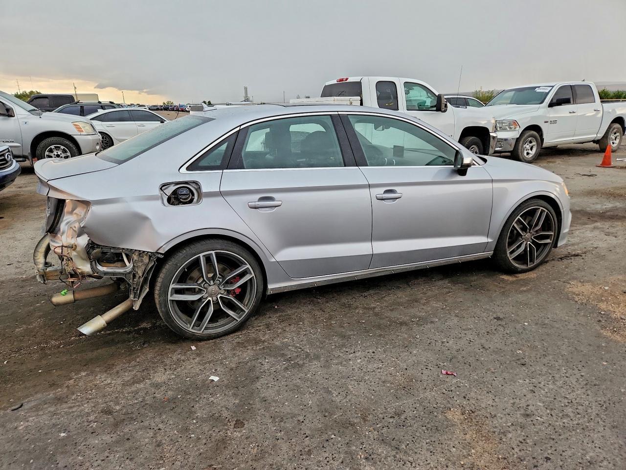 2016 Audi S3 Premium Plus - Фото 3