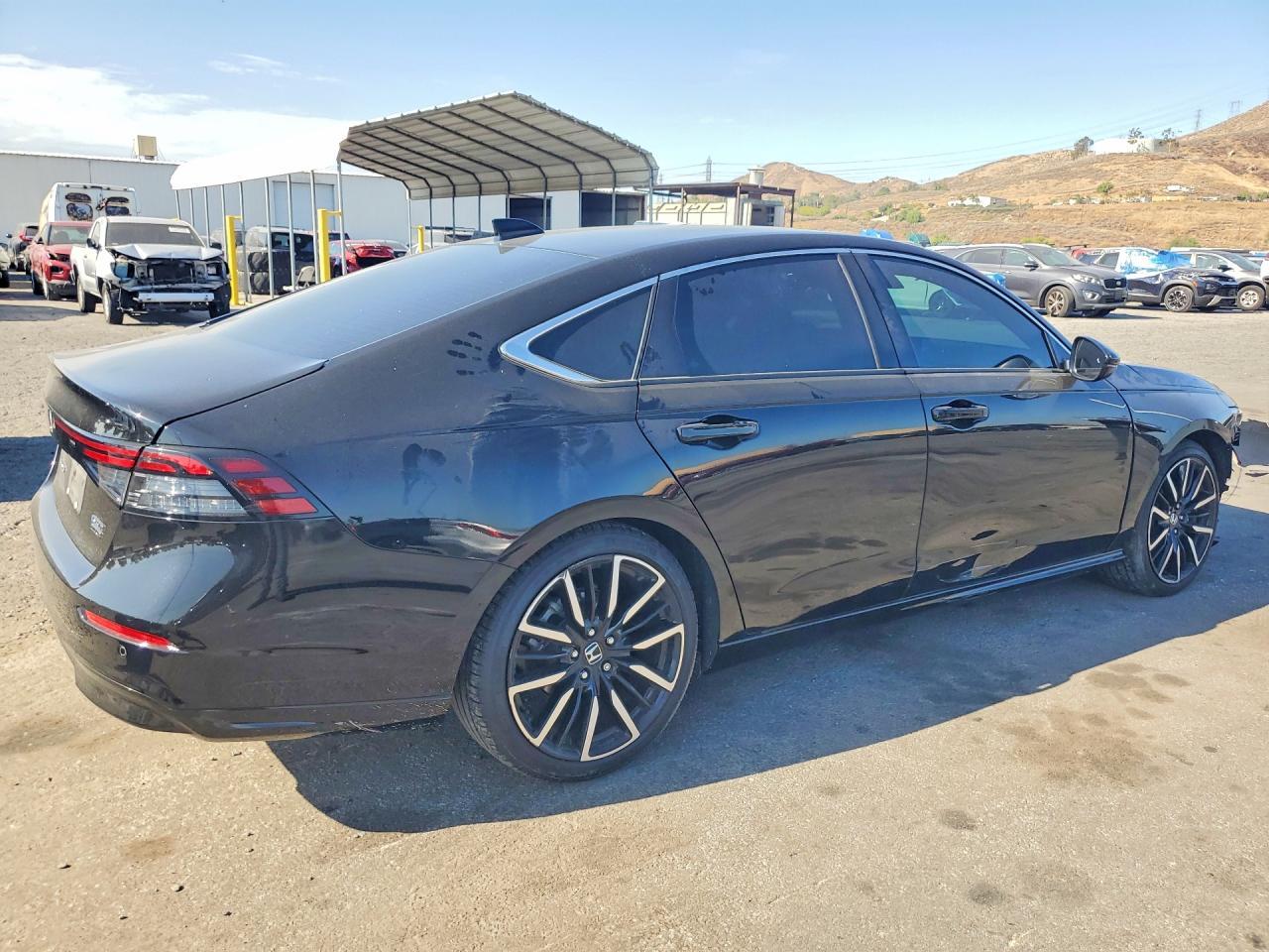2025 Honda Accord Touring Hybrid - Фото 3