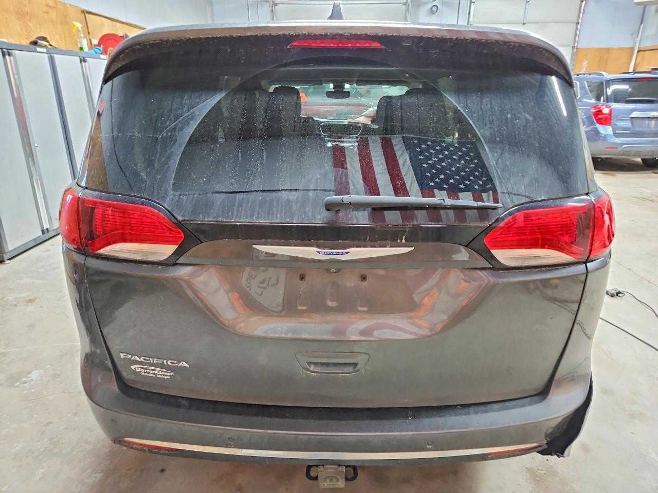 2019 Chrysler Pacifica Touring Plus - Image 6