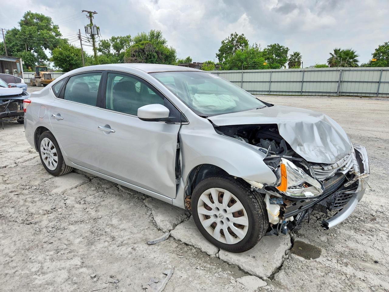 2015 Nissan Sentra S - Image 4