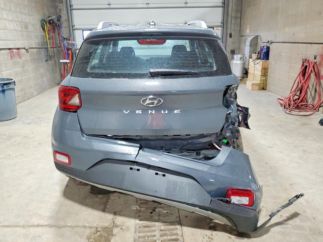 2026 Hyundai Venue Sel - Image 6