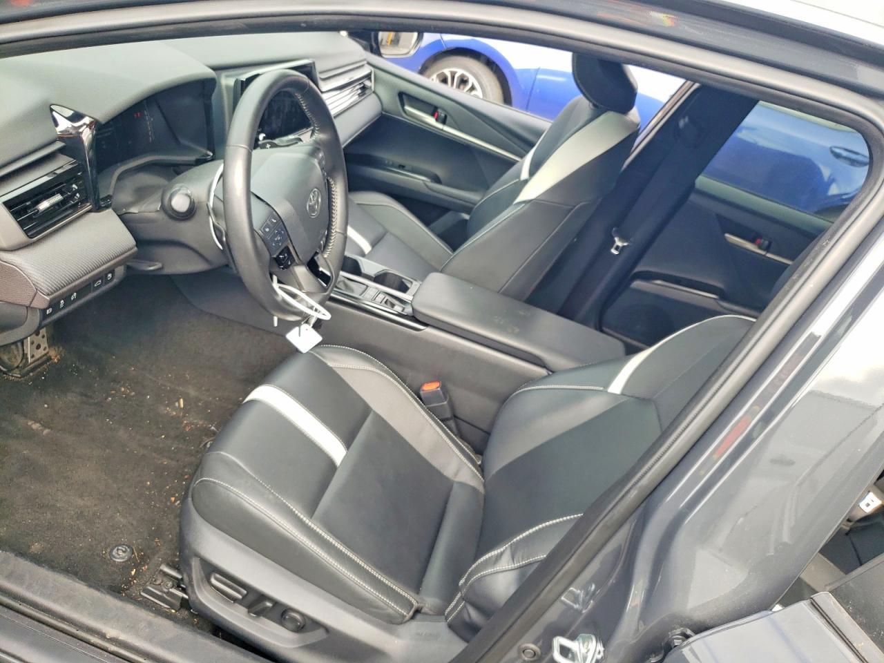 2025 Toyota Camry Se - Фото 7