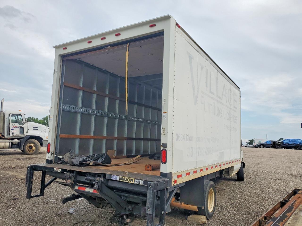 2019 Ford E350 Box Truck - Image 3