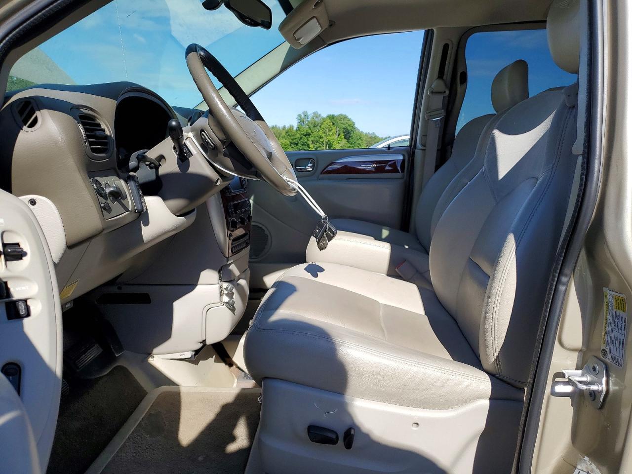 2007 Chrysler Town & Country Limited - Фото 7