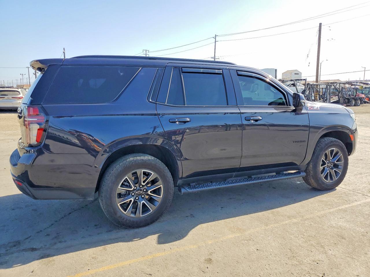 2024 Chevrolet Tahoe K1500 Z71 - Image 3