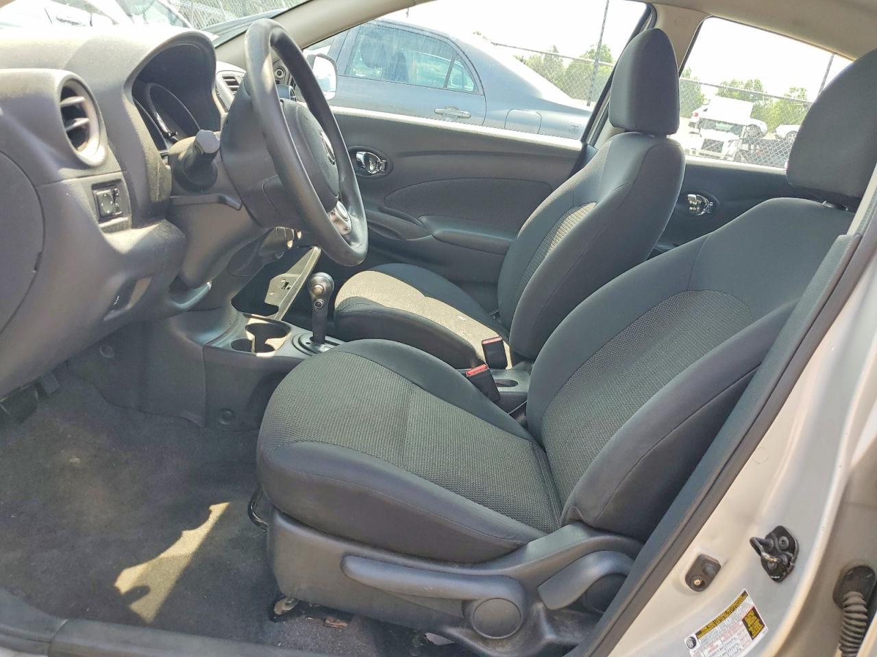 2013 Nissan Versa 1.6 S - Image 7