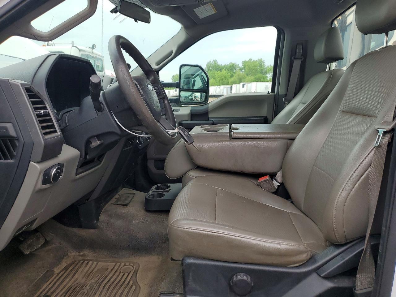 2019 Ford F550 Super Duty - Фото 7