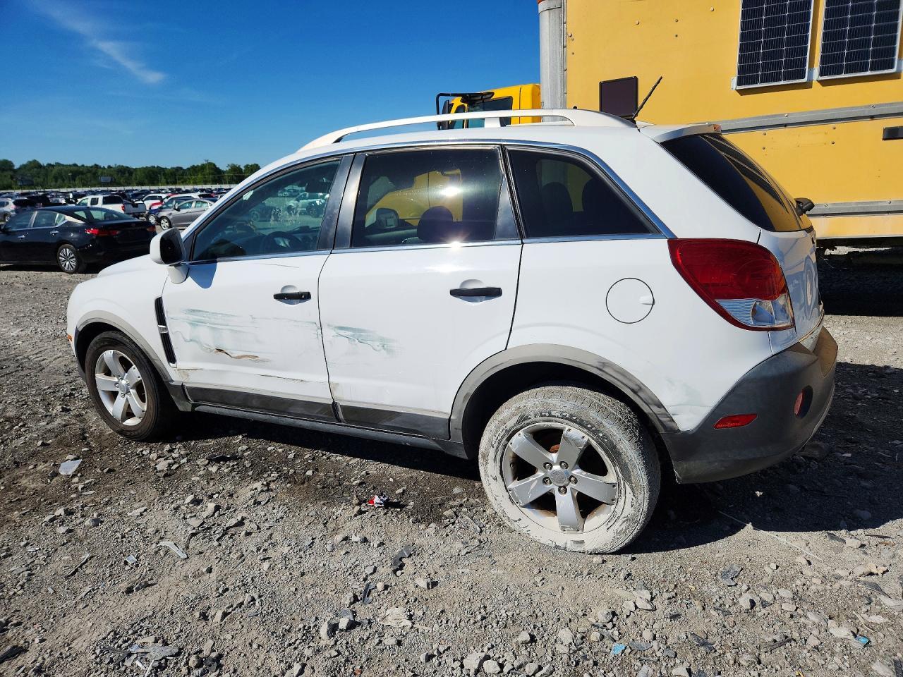 2012 Chev Captiva Sp - Image 2