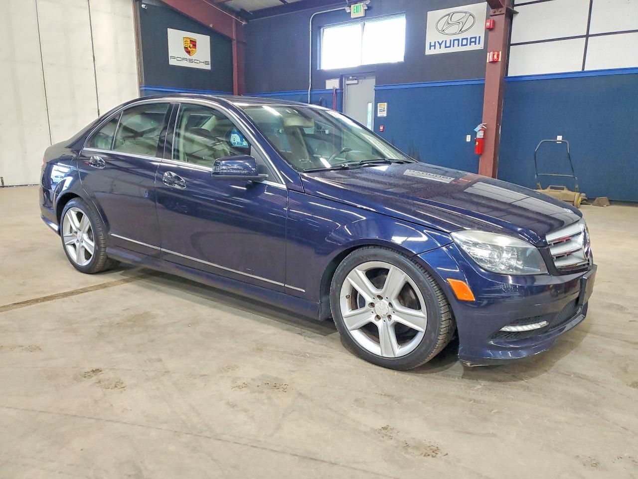 2011 Mercedes-Benz C 300 4Matic - Image 4