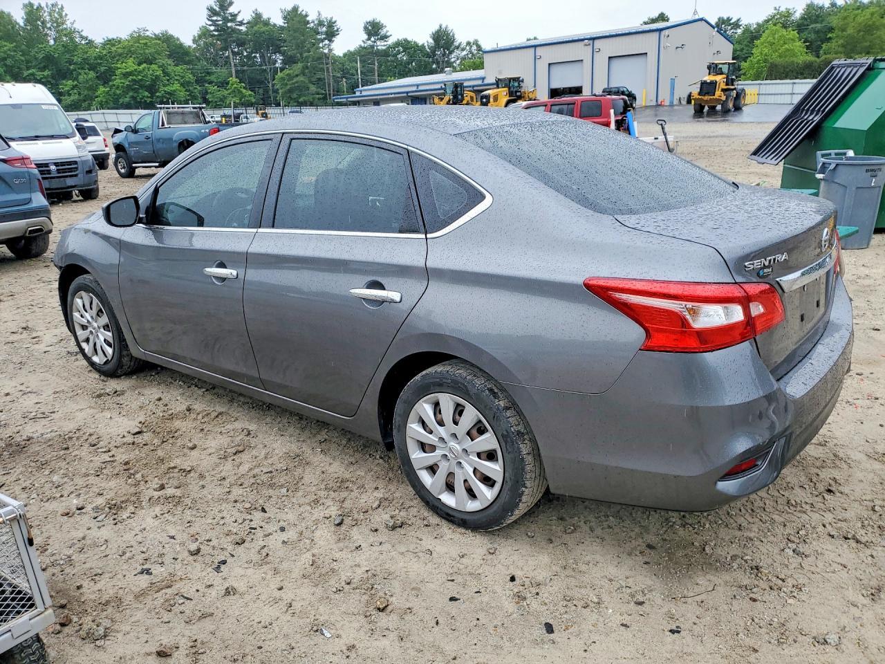 2019 Nissan Sentra S - Фото 2