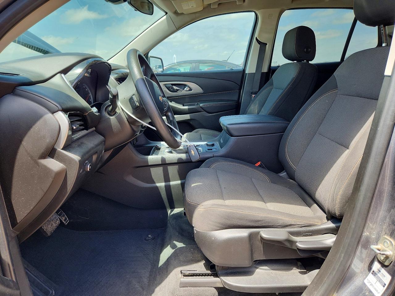 2021 Chevrolet Traverse Ls - Image 7