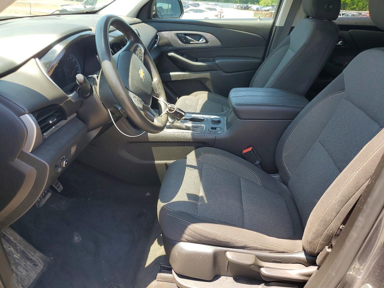 2020 Chevrolet Traverse Ls - Фото 7