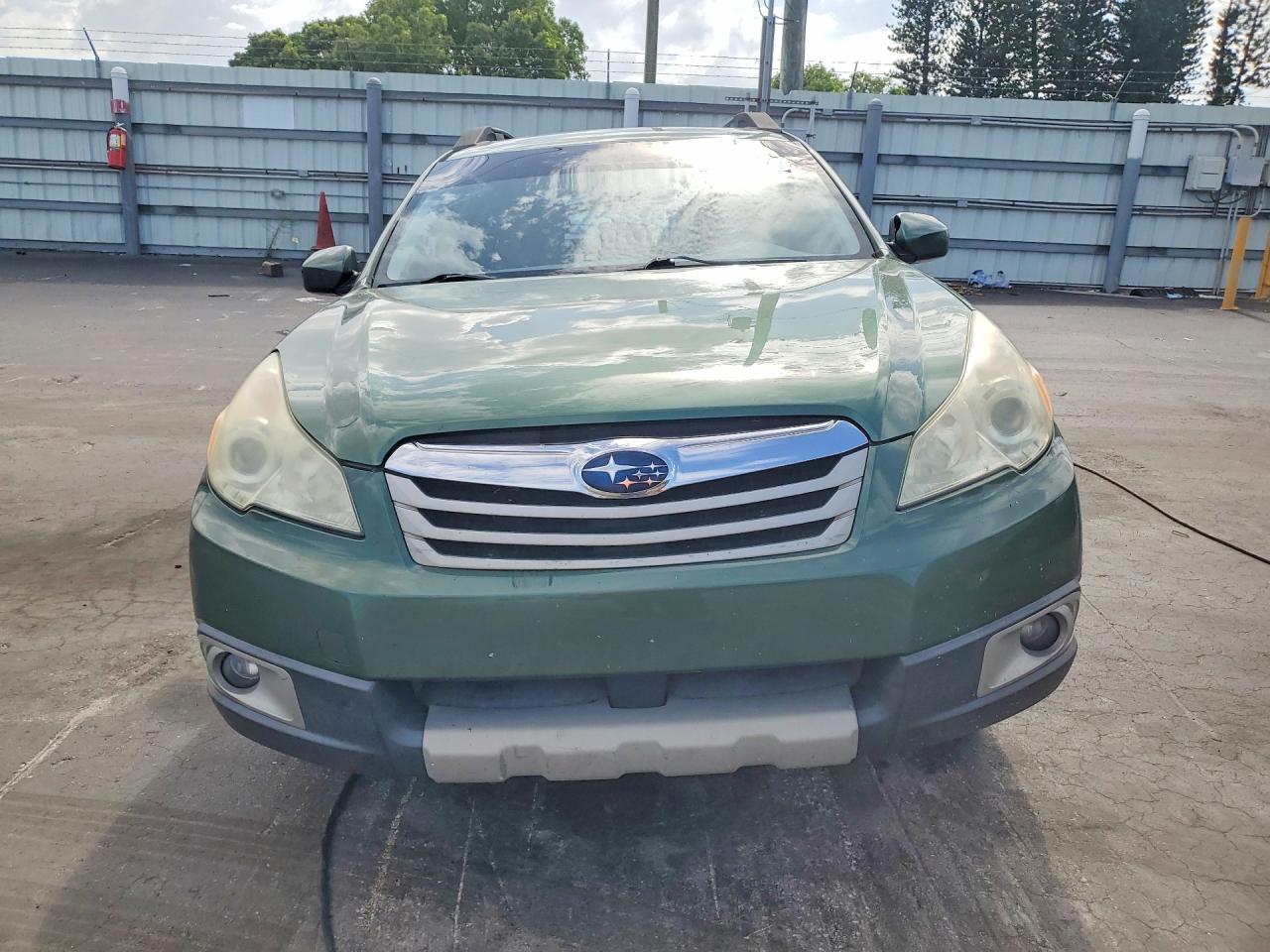 2011 Subaru Outback 2.5I Limited - Фото 5