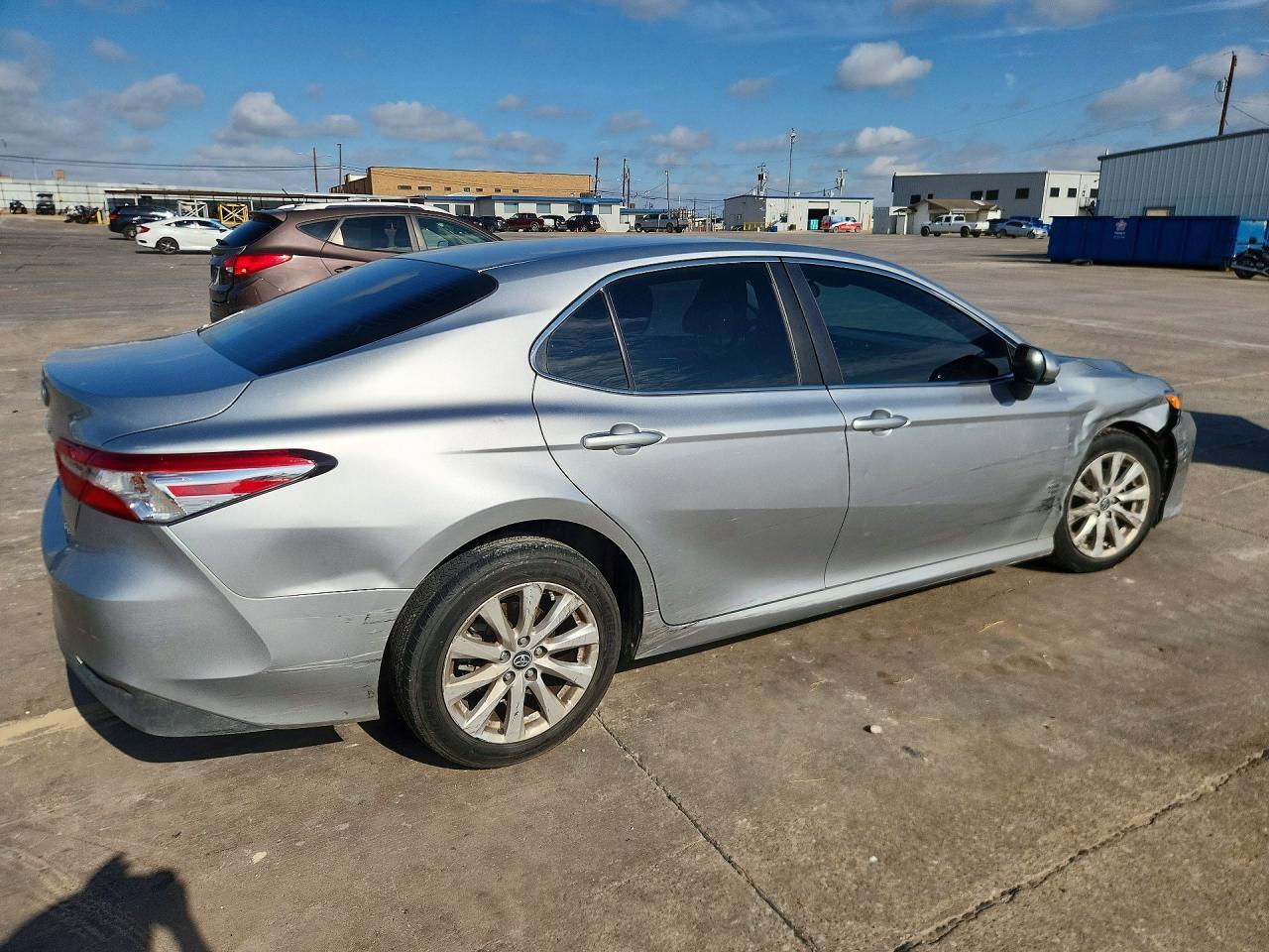 2018 Toyota Camry Le - Image 3
