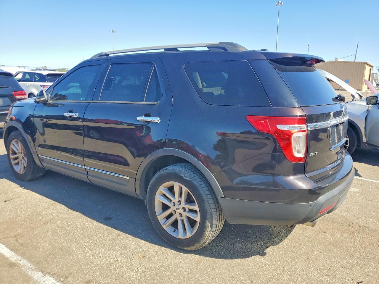 2013 Ford Explorer Xlt - Image 2