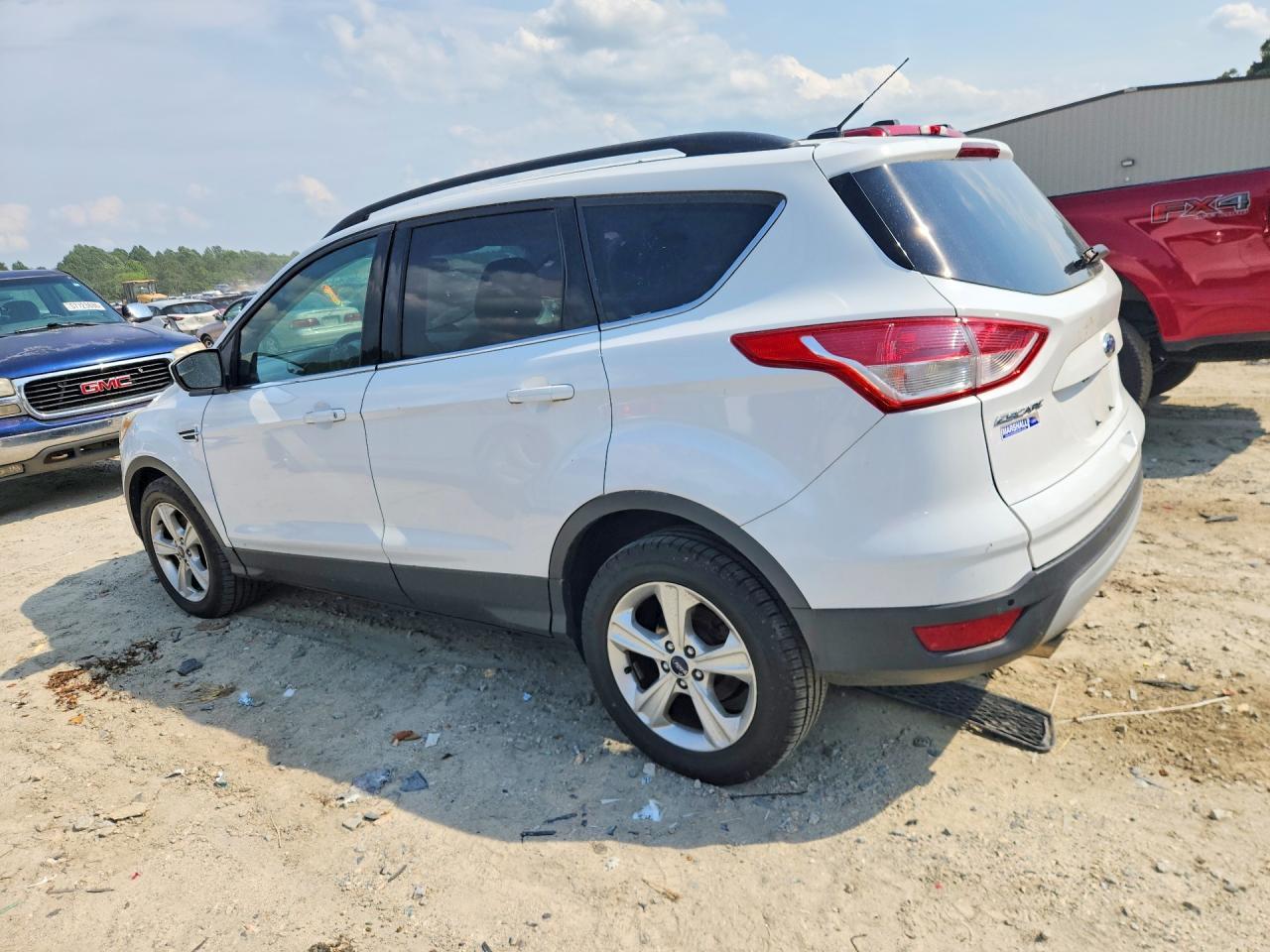 2014 Ford Escape Se - Фото 2