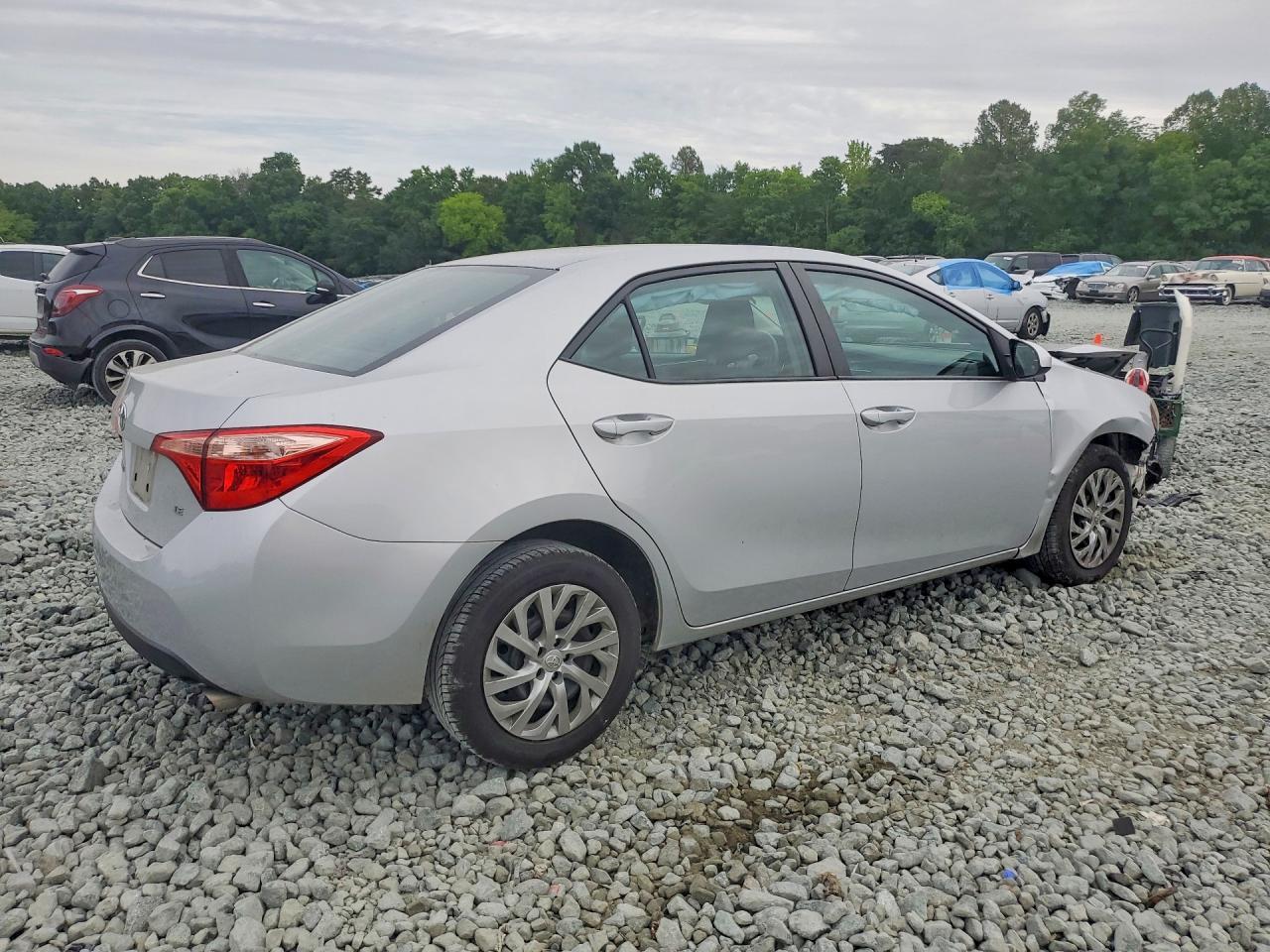 2018 Toyota Corolla Le - Фото 3