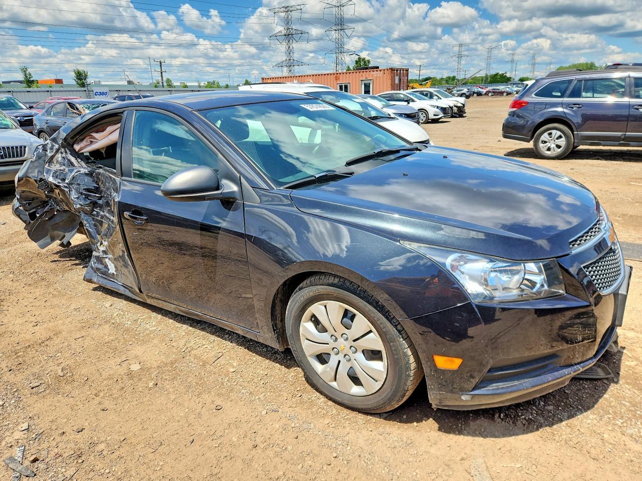 2014 Chevrolet Cruze Ls - Image 4